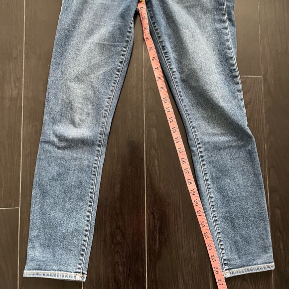 GAP True Skinny High Rise Jean in Medium Indigo - Picture 6 of 8